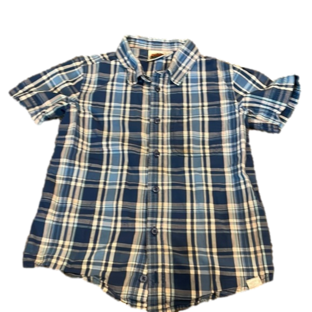 SALE Boys size s plaid short sleeve button up shirt in good condition